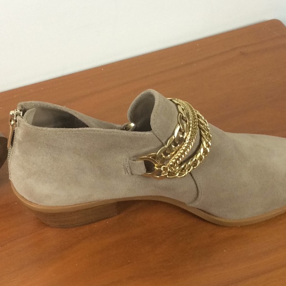 Michael Kors Rickie suede booties. NWT - Picture 3 of 6